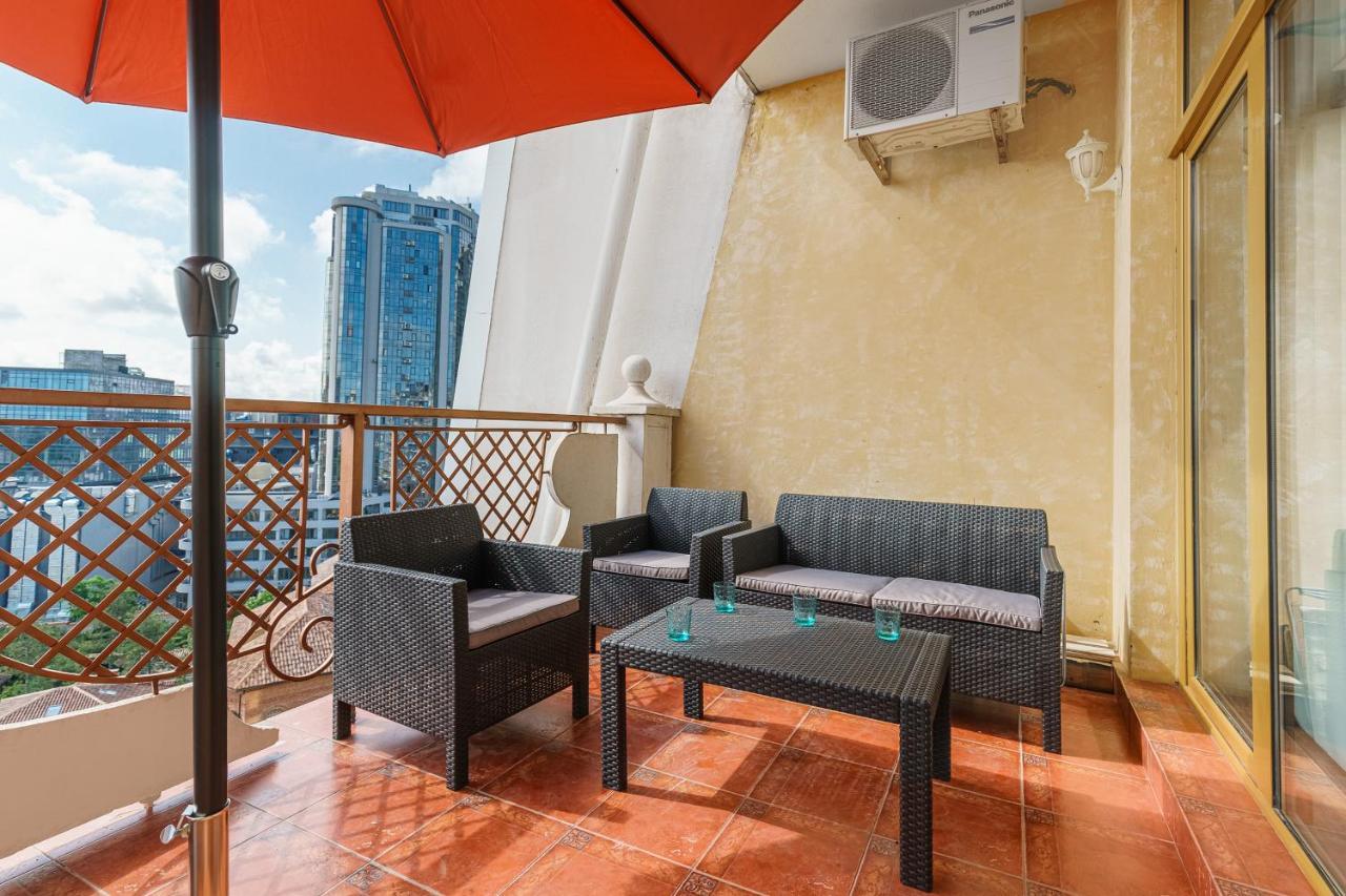 Arcadia Palace 2-Bedrooms Apartment With Terrace Odessa Exterior foto