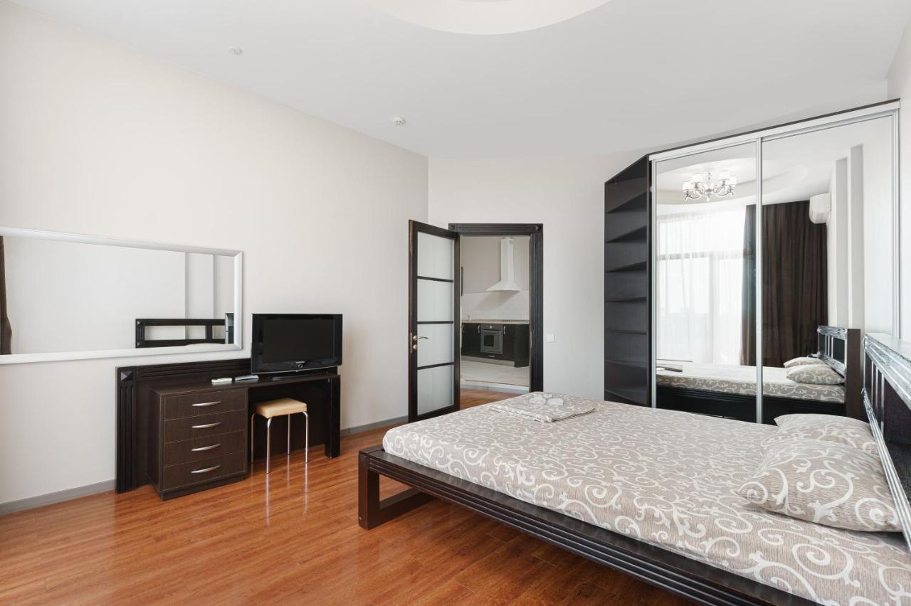 Arcadia Palace 2-Bedrooms Apartment With Terrace Odessa Exterior foto
