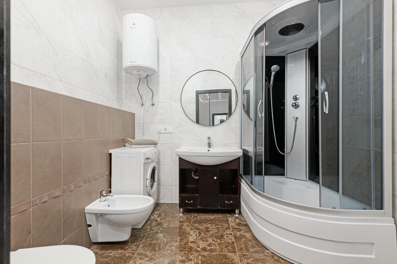 Arcadia Palace 2-Bedrooms Apartment With Terrace Odessa Exterior foto